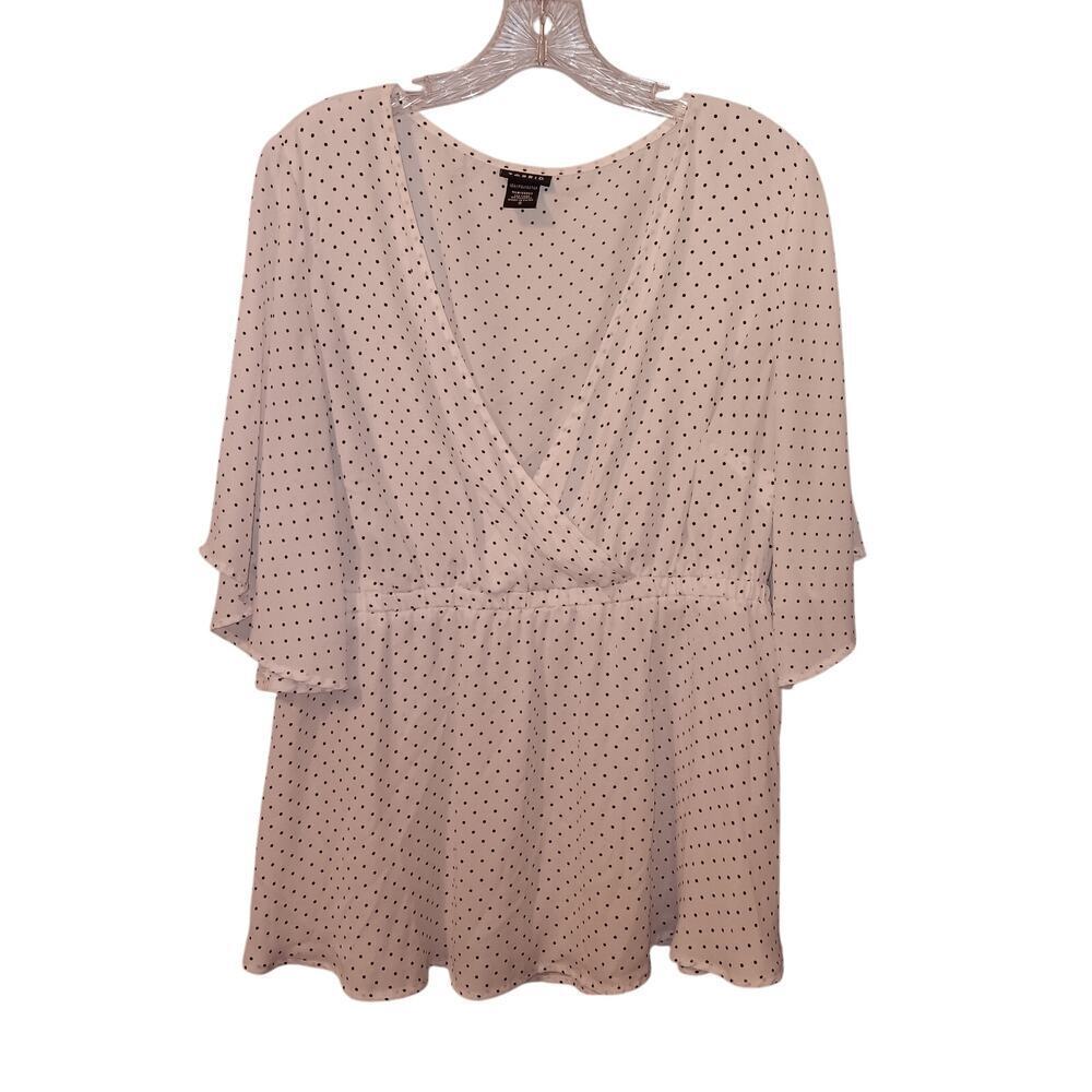 EUC Torrid Size 12 (0) White Black Dots Smock Deep V-Neck Flutter Sleeves Top